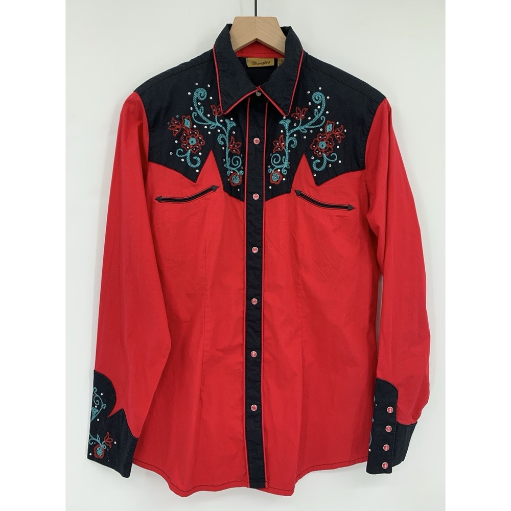 Wrangler Shirt Womens Medium Red Floral Western Pearl Snap Embroidered